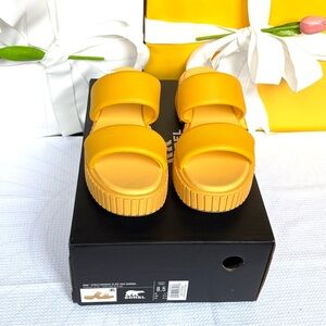 Sorel Women’s Ona Sandals